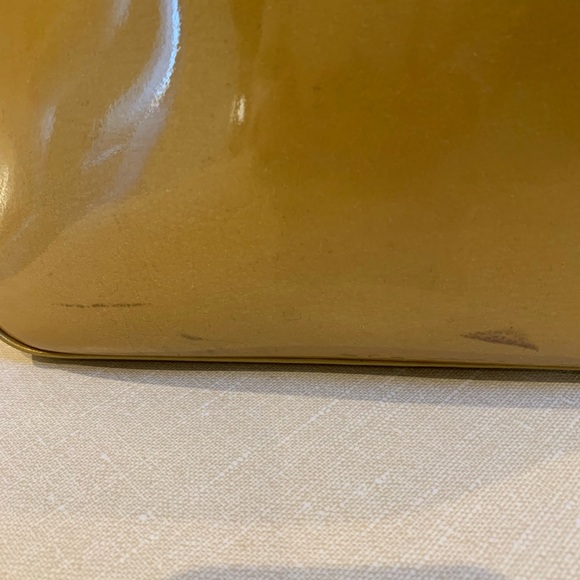 Longchamp gold patent handbag - Picture 6 of 6